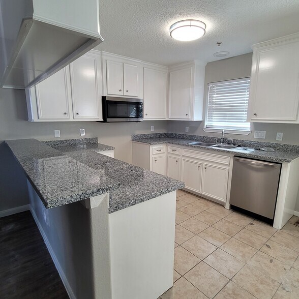 More Photos Of 100 Westpark Dr, Conroe Apartments For Sale