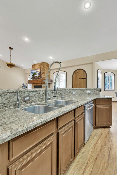 More Photos Of 636 Keagle Rd, Socorro Specialty For Sale