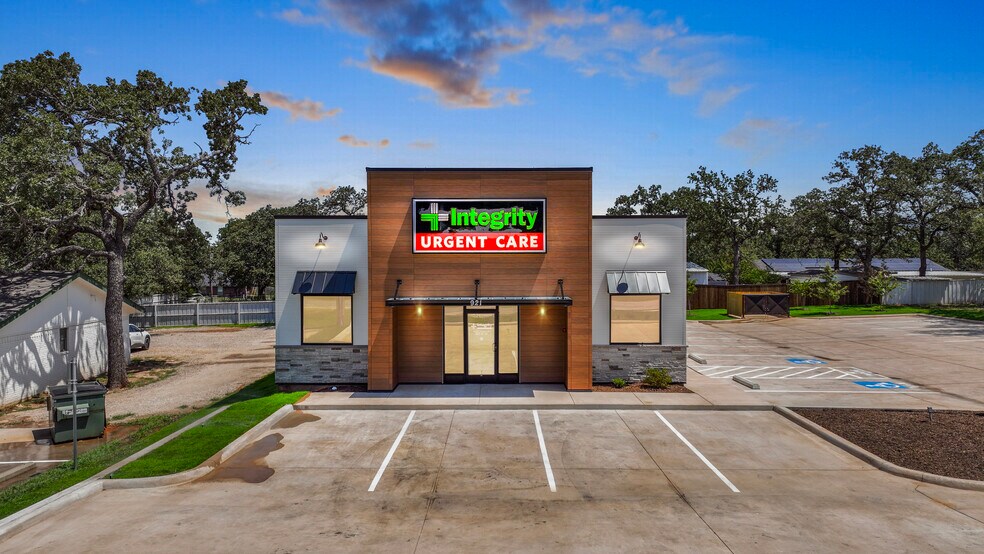 Primary Photo Of 921 TX-199 Hwy, Springtown Healthcare For Sale