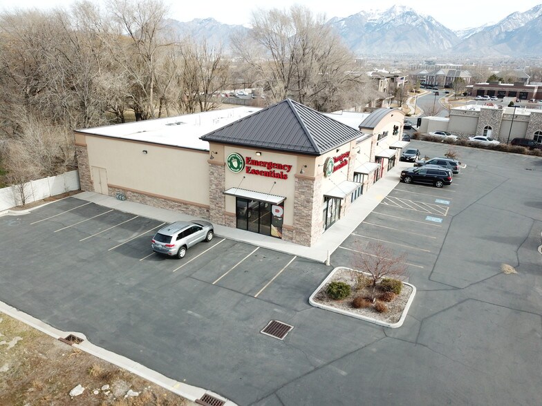 More Photos Of 968 W South Jordan Pky, South Jordan Freestanding For Lease