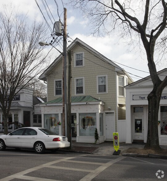 More Photos Of 64 Jobs Ln, Southampton Storefront Retail Office For Lease