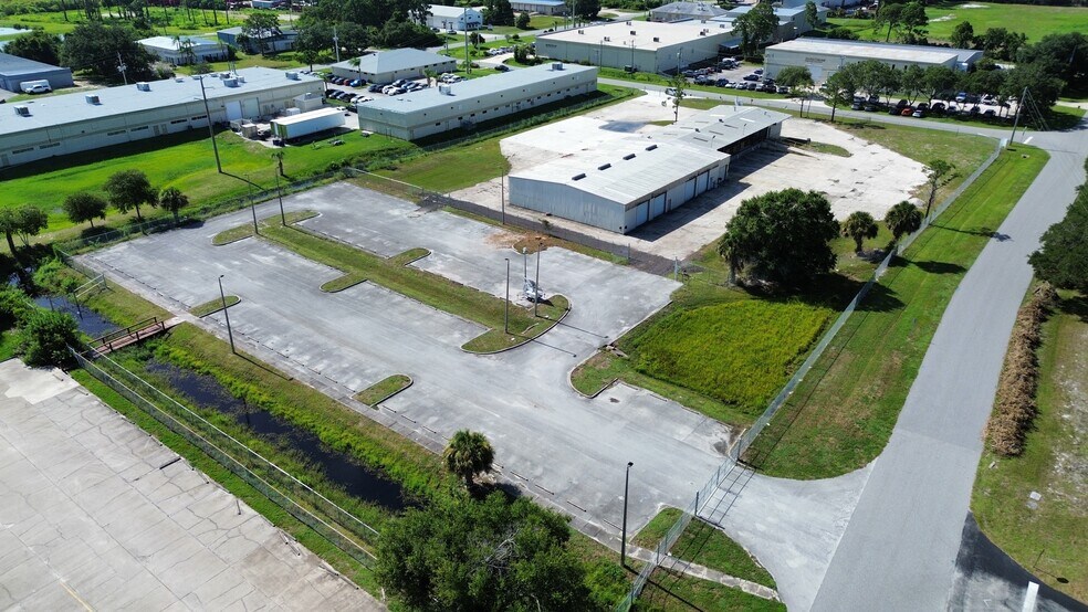 Primary Photo Of 222 Yellow Pl, Rockledge Warehouse For Sale