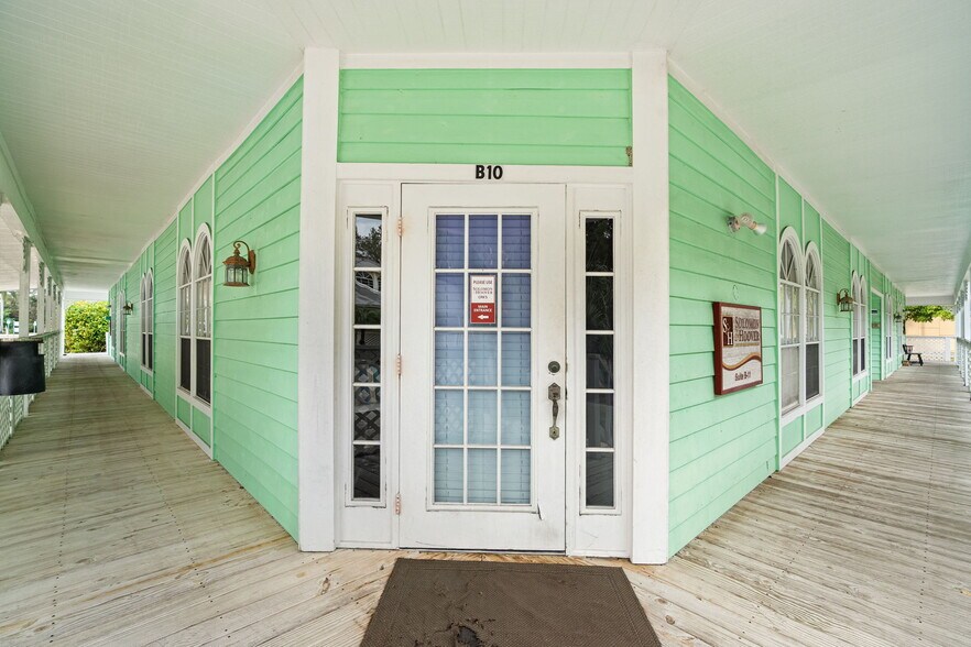 More Photos Of , Fort Myers Office For Sale