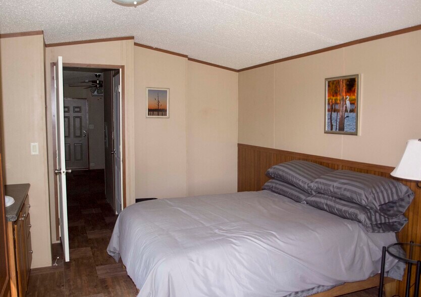 More Photos Of 4250 TX-154, Yantis Hotel For Sale