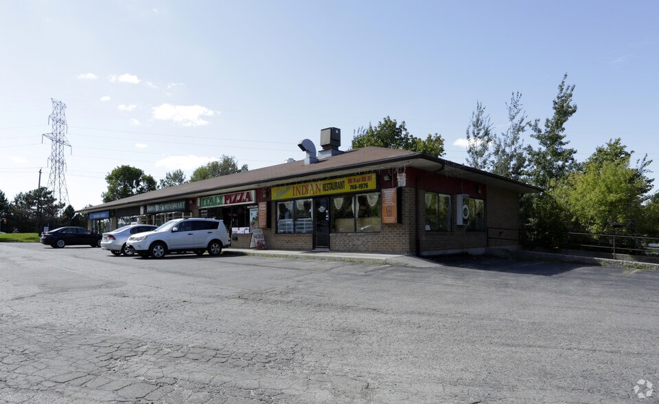 More Photos Of 150 Wissler Rd, Waterloo Freestanding For Lease