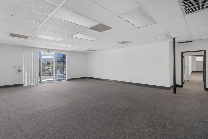 More Photos Of 4160 S Pecos Rd, Las Vegas Medical For Lease