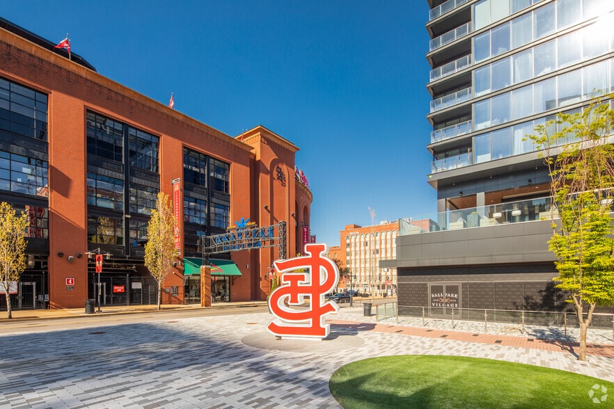 More Photos Of 6 Cardinal Way, Saint Louis Office For Lease