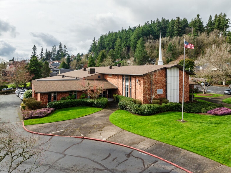 Primary Photo Of 1271 Overlook Dr, Lake Oswego Specialty For Sale