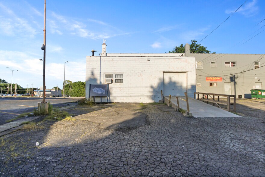 78427846 W Appleton Ave, Milwaukee, WI 53218 Retail For Lease