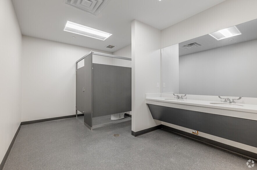 More Photos Of 421 Toy Wright Rd, Pendergrass Industrial For Sale