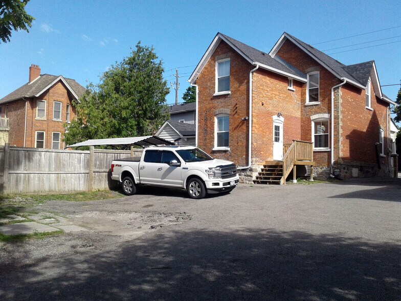 More Photos Of 6391 Main St, Whitchurch-Stouffville Storefront Retail Office For Lease