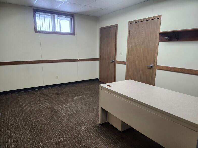 More Photos Of 826 Franklin Rd, Mercer Medical For Lease