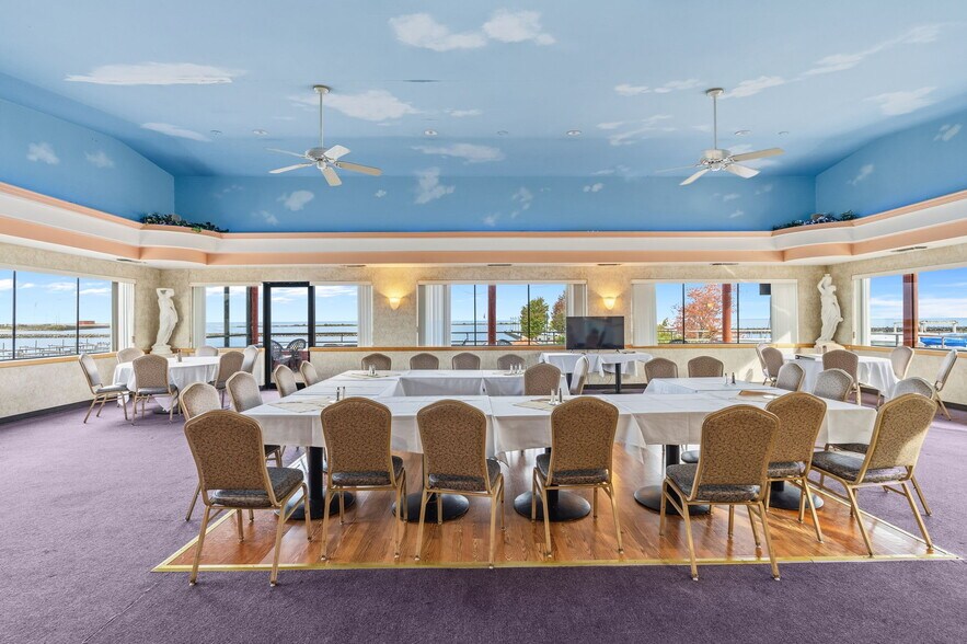 More Photos Of 6-8 Lake Shore Dr W, Dunkirk Freestanding For Sale