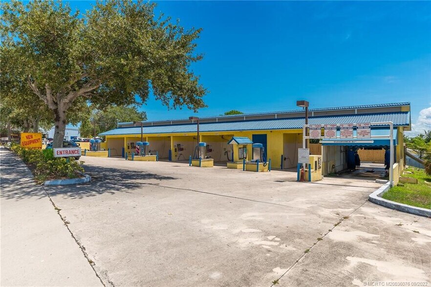 More Photos Of 1630 NE Jensen Beach Blvd, Jensen Beach Carwash For Sale