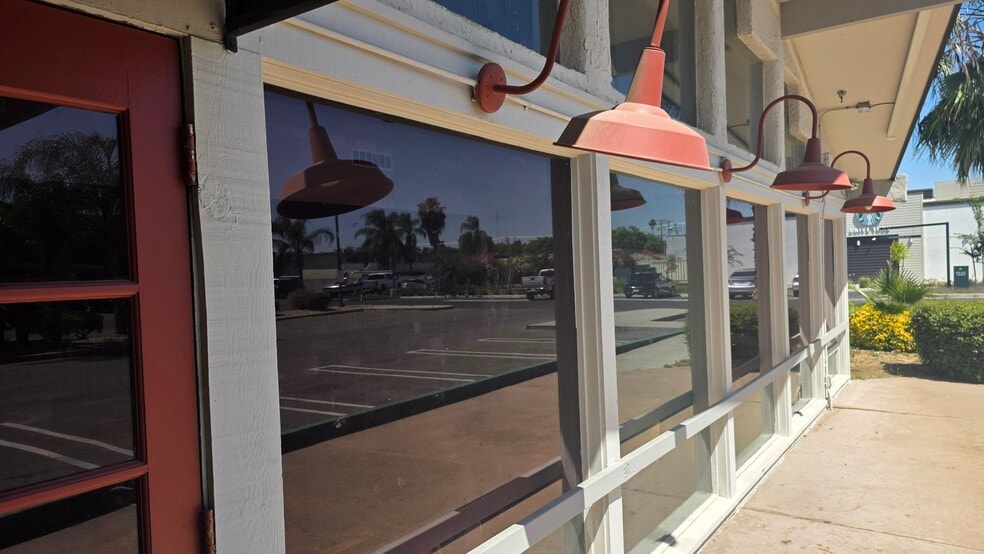 More Photos Of 1300 McHenry Ave, Modesto Restaurant For Sale