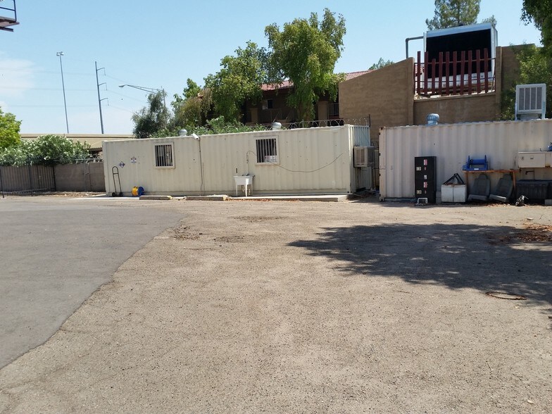 More Photos Of 2805 W Larkspur Dr, Phoenix Contractor Storage Yard For Sale