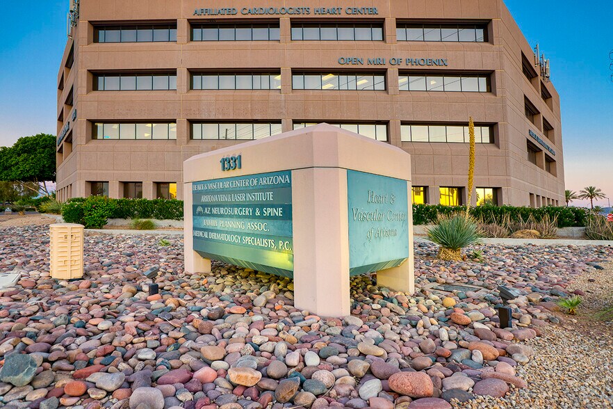 More Photos Of 1331 N 7th St, Phoenix Medical For Lease