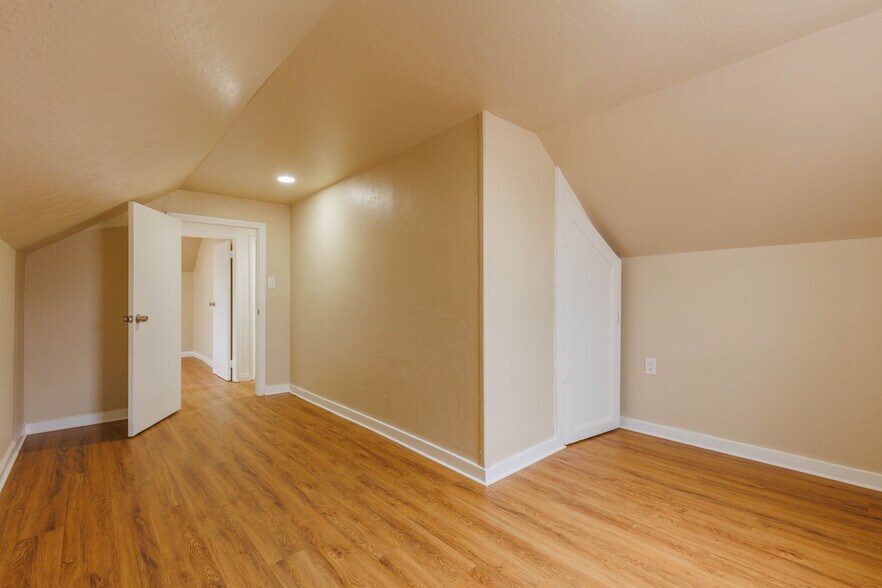 More Photos Of 404 W 9th Ave, Escondido Apartments For Sale
