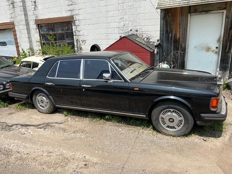 More Photos Of , Toledo General Retail For Sale