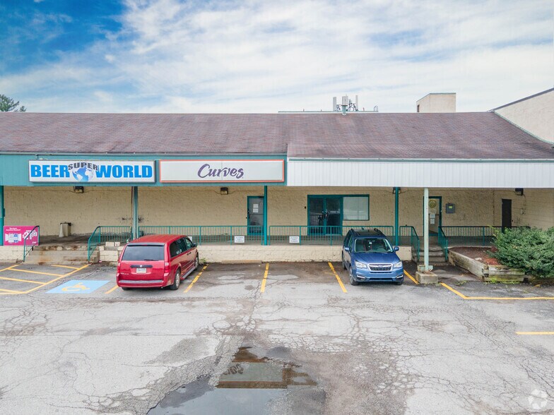 More Photos Of 2121 Noblestown Rd, Pittsburgh Flex For Lease