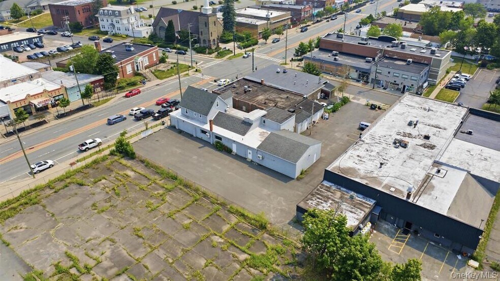 More Photos Of 497 Broadway, Monticello Storefront For Sale