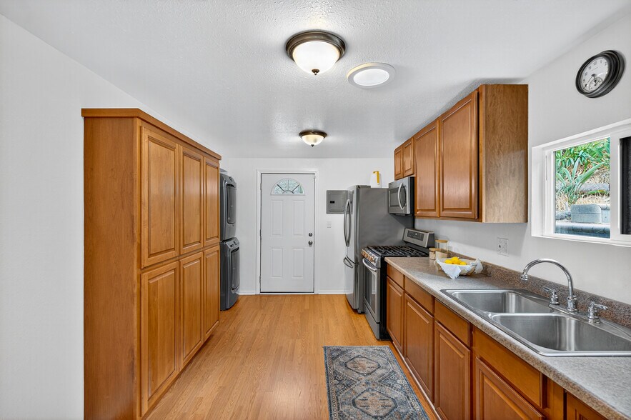 More Photos Of , Tujunga Multifamily For Sale