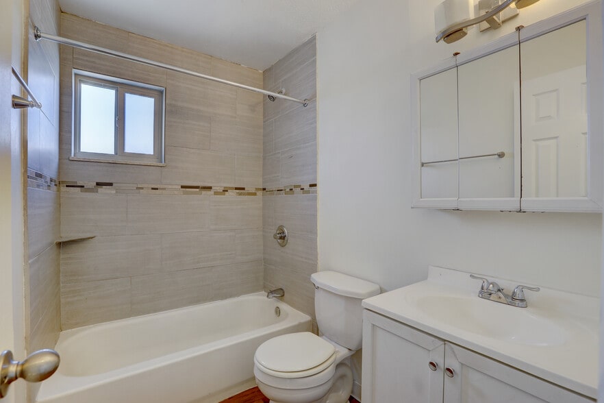 More Photos Of 1285 Wolff St, Denver Apartments For Sale