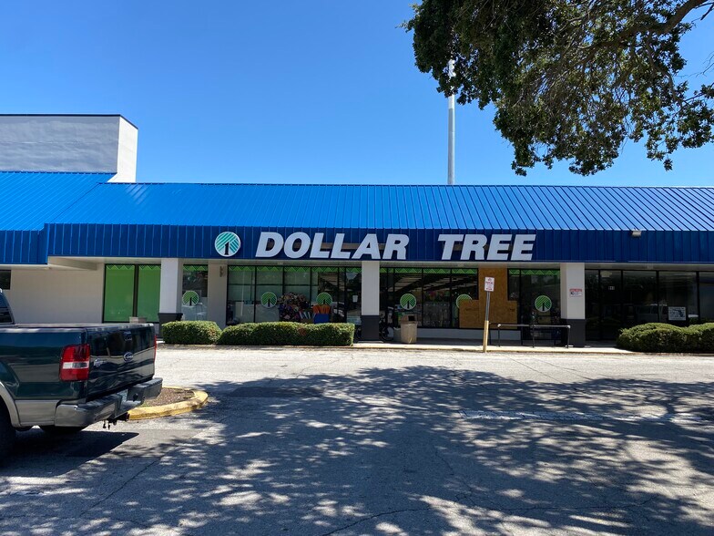 Primary Photo Of 1079 62nd Ave S, Saint Petersburg Unknown For Lease