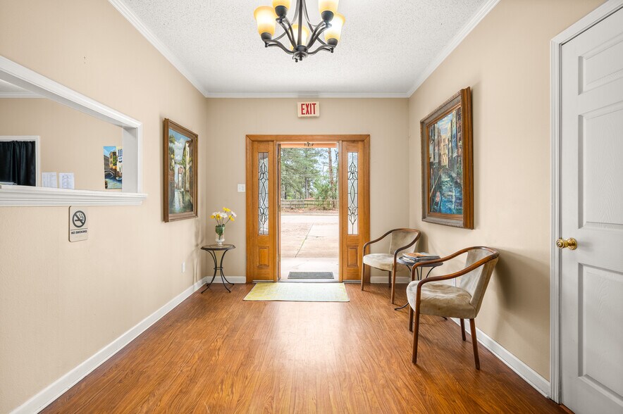 More Photos Of 1603 Melrose St, Pineville Office For Sale