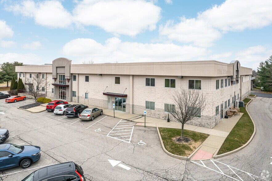 More Photos Of 13001 Magisterial Dr, Louisville Distribution For Sale