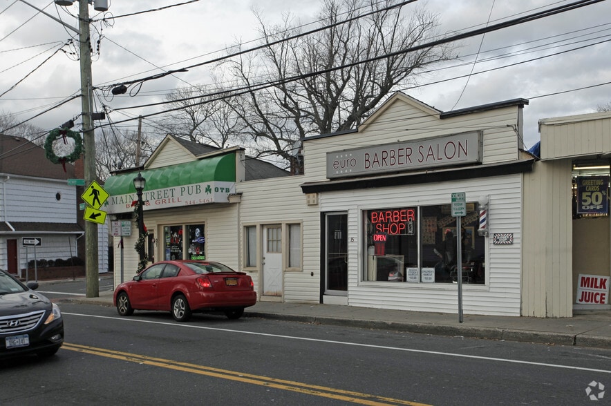 More Photos Of 15-21 Main St, Kings Park Storefront For Sale