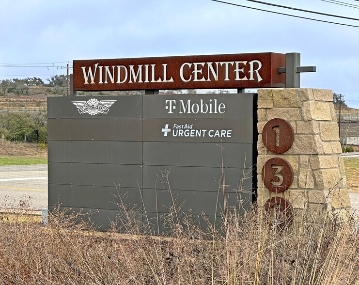 More Photos Of 136 Drifting Wind Run, Dripping Springs Storefront For Lease