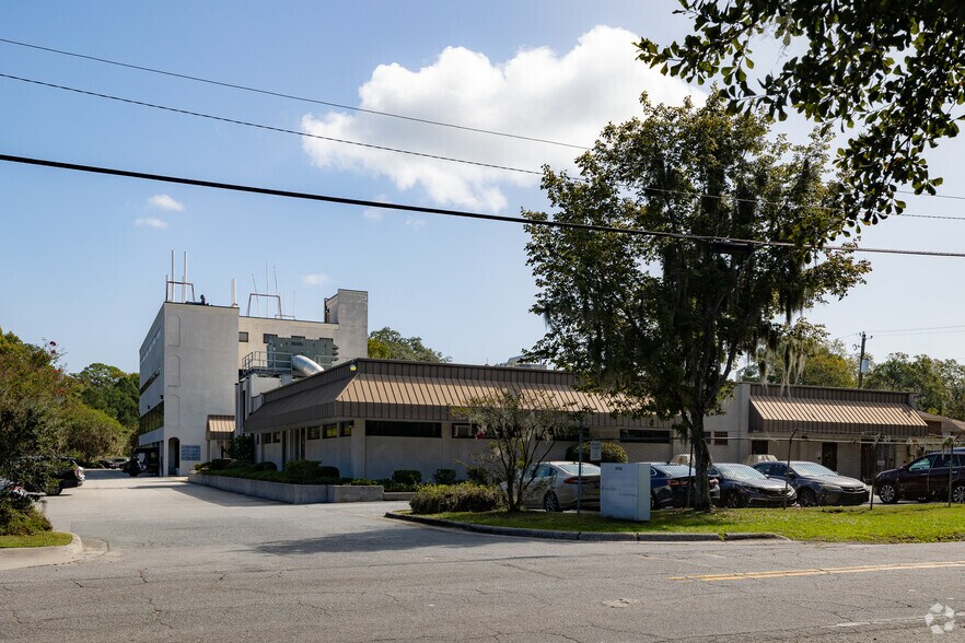 More Photos Of 5102 La Roche Ave, Savannah Office For Lease