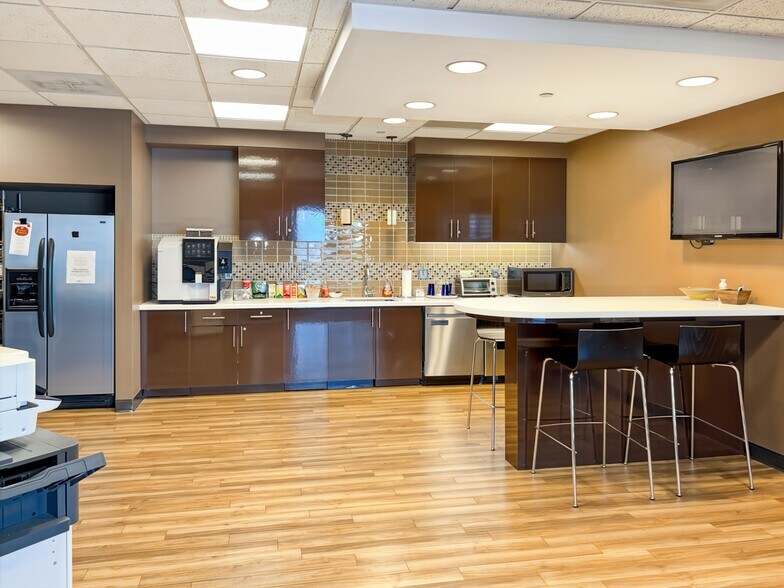 More Photos Of 245 First St, Cambridge Coworking Space