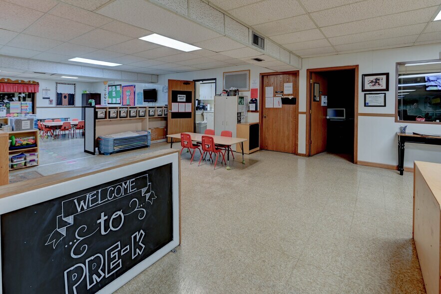 More Photos Of 2901 M 291 Frontage Rd, Independence Schools For Sale