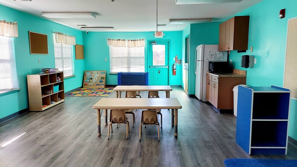 More Photos Of 601 Buena Pky, Bridgewater Daycare Center For Sale