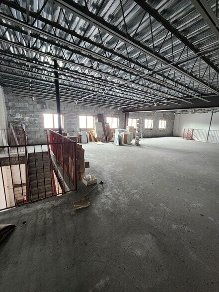 More Photos Of 897 E 51st St, Brooklyn Warehouse For Sale
