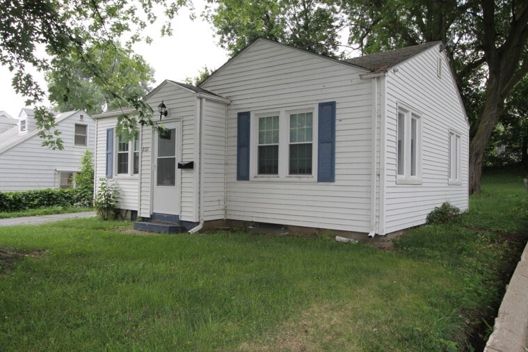 More Photos Of ,  Unknown For Sale