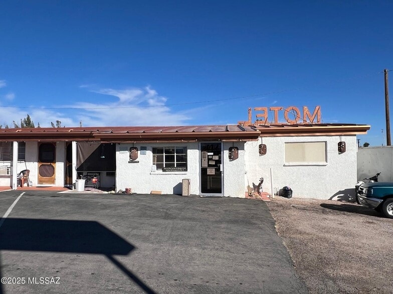 More Photos Of 1150 S Highway 80, Benson Hotel For Sale