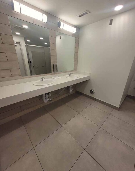 More Photos Of 1851-1855 94 St NW, Edmonton Research And Development For Lease