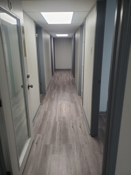 More Photos Of 6117 N College Ave, Indianapolis Medical For Lease