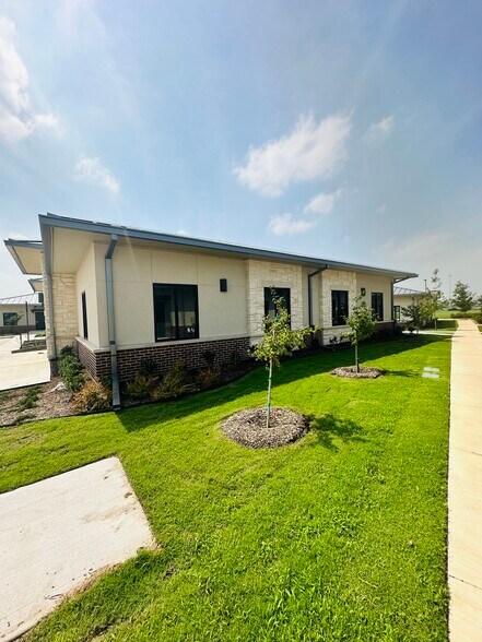 More Photos Of 3116 Capital Way, Fort Worth Medical For Lease