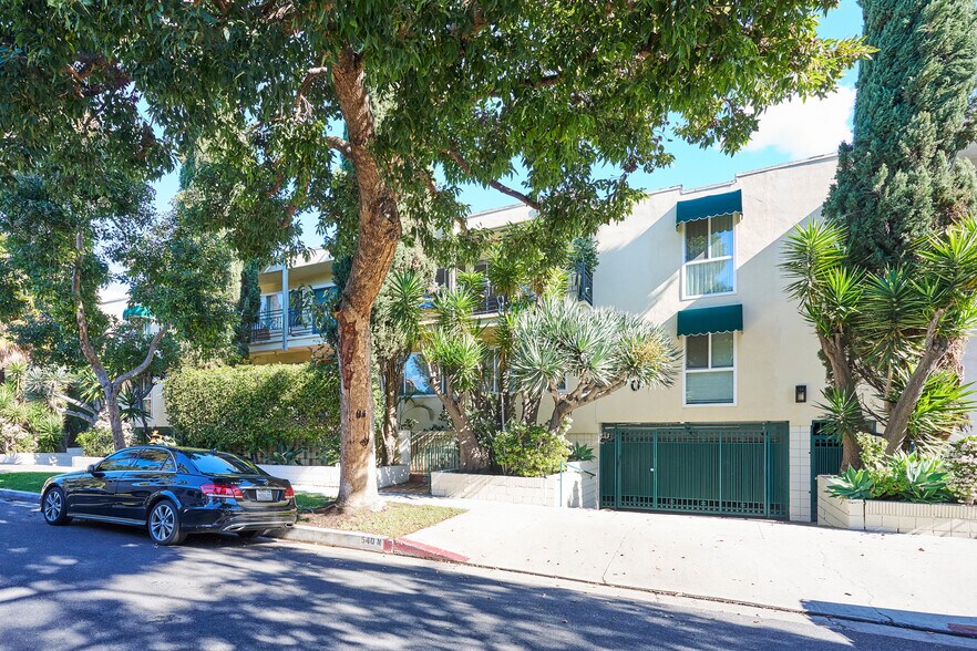 More Photos Of 540 N Orlando Ave, Los Angeles Apartments For Sale