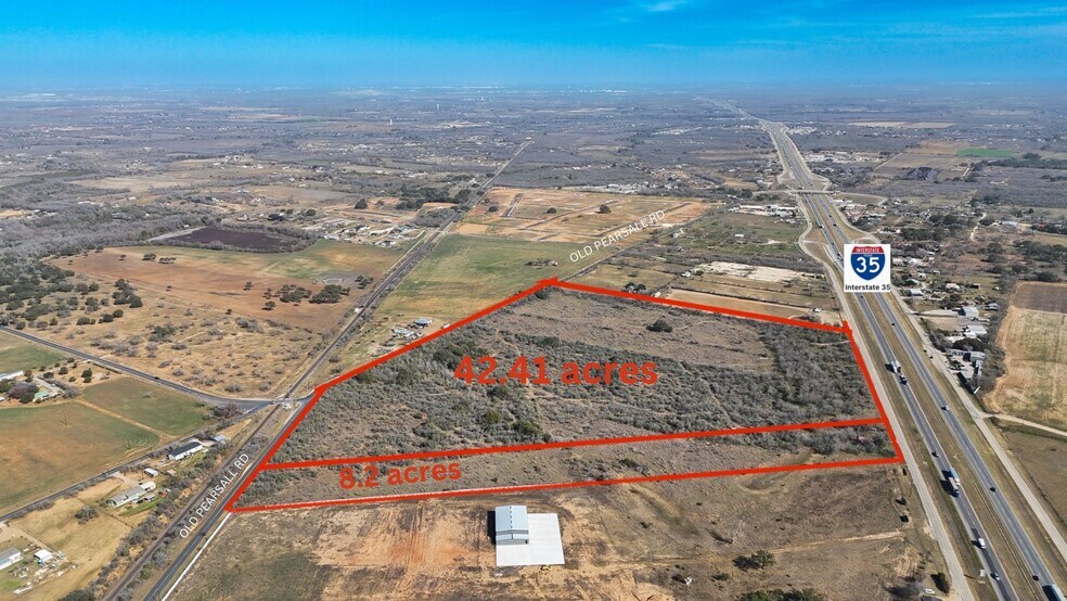 More Photos Of 17963 Interstate 35 Access Rd, Lytle Land For Sale