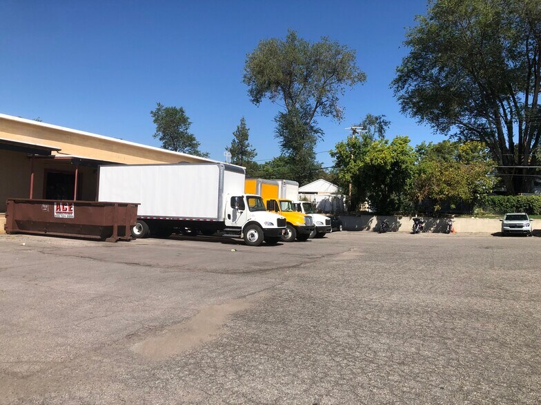 More Photos Of 2233 S 300 E, Salt Lake City Distribution For Lease