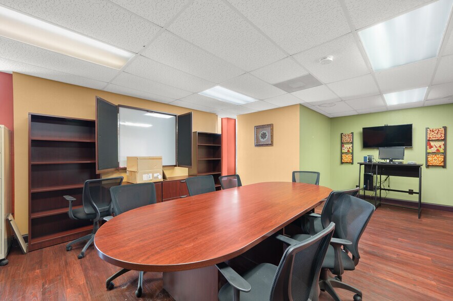 More Photos Of 500 S US Highway 1, Fort Pierce Office For Lease