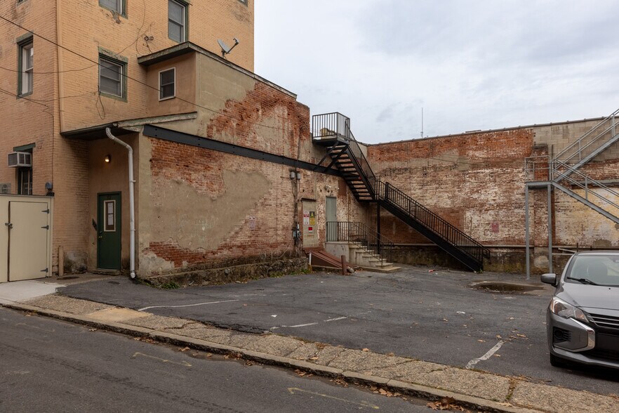 More Photos Of , Easton Unknown For Sale