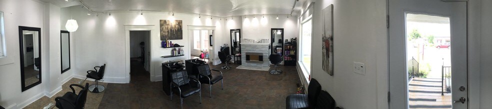 More Photos Of 1019 Berryville Ave, Winchester Storefront Retail Residential For Sale