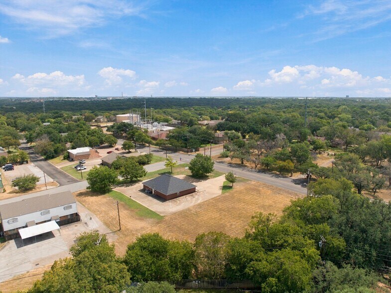 More Photos Of 8308 Bosque Blvd, Woodway Land For Sale