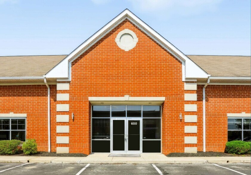 Primary Photo Of 6905 E 96th St, Indianapolis Medical For Lease